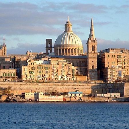 Modern 1Br Maisonette Steps From The Promenade Sliema Esterno foto
