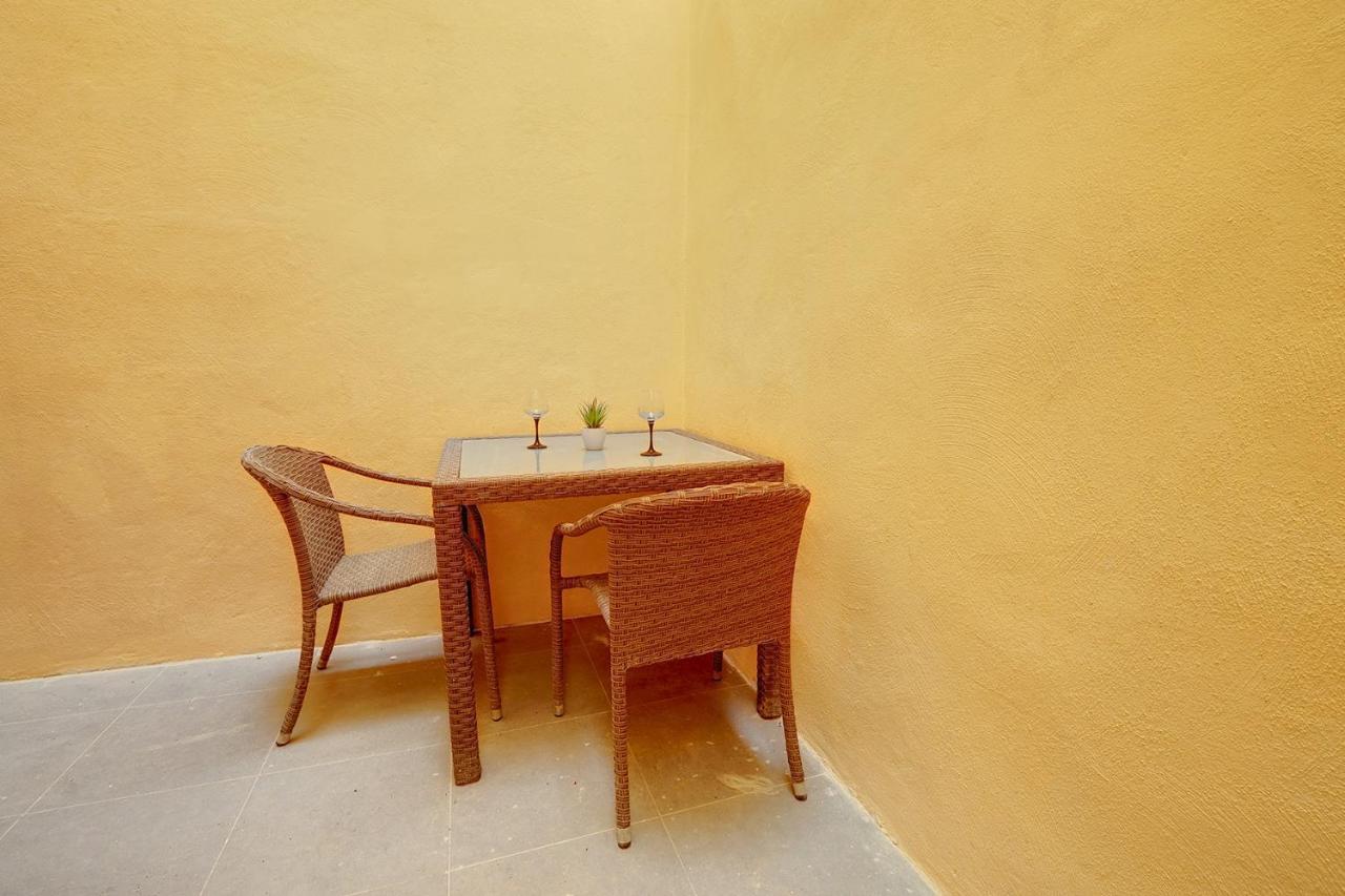 Modern 1Br Maisonette Steps From The Promenade Sliema Esterno foto