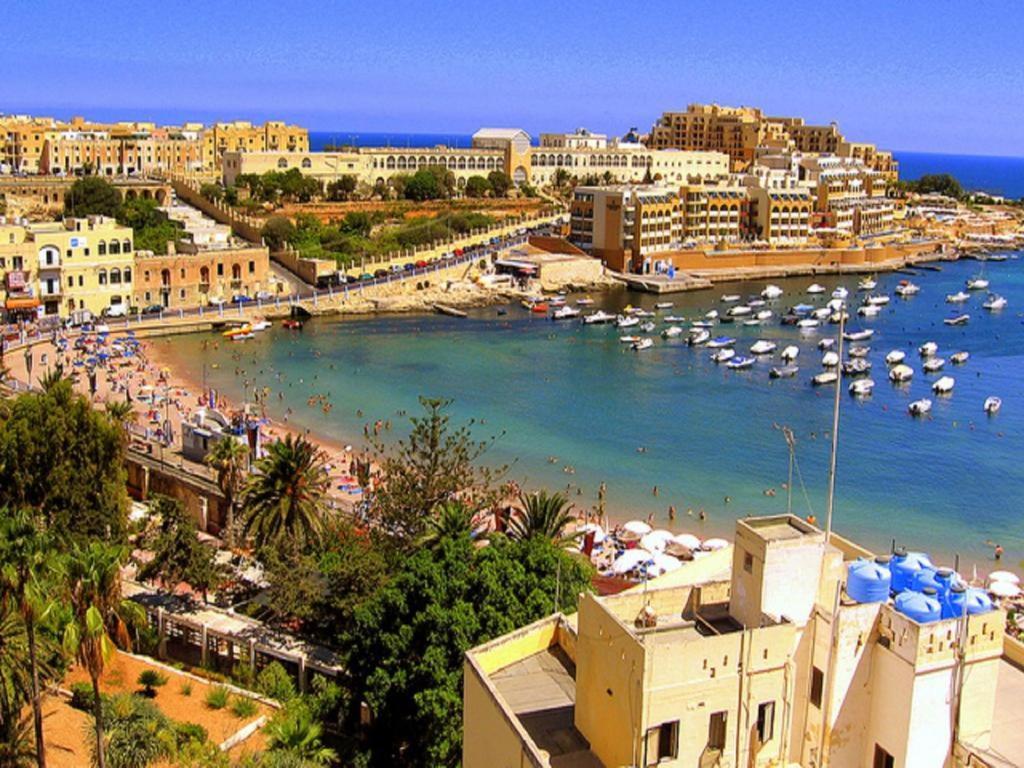 Modern 1Br Maisonette Steps From The Promenade Sliema Esterno foto