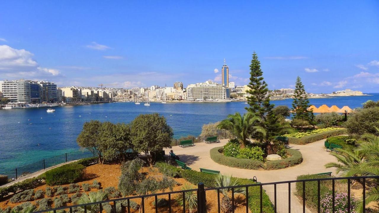 Modern 1Br Maisonette Steps From The Promenade Sliema Esterno foto