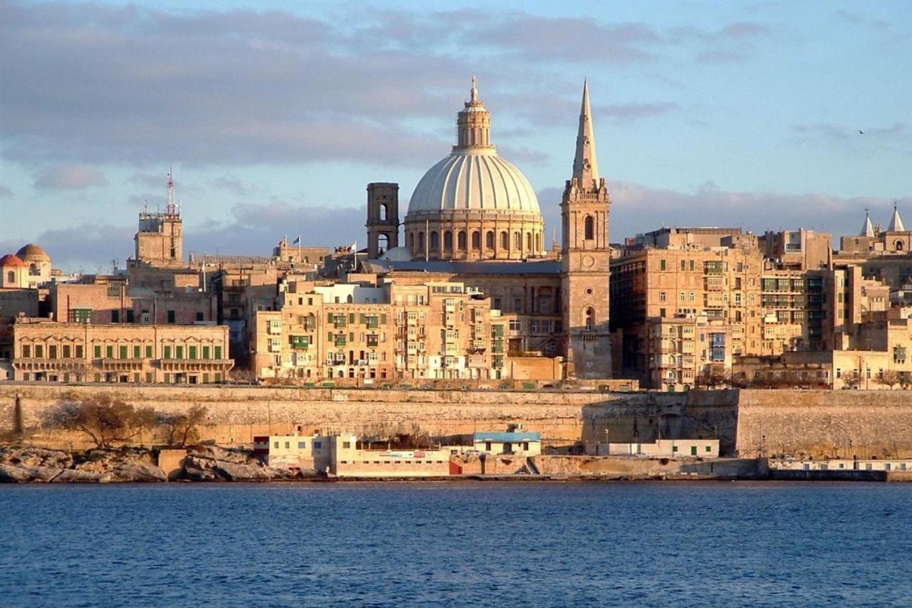 Modern 1Br Maisonette Steps From The Promenade Sliema Esterno foto