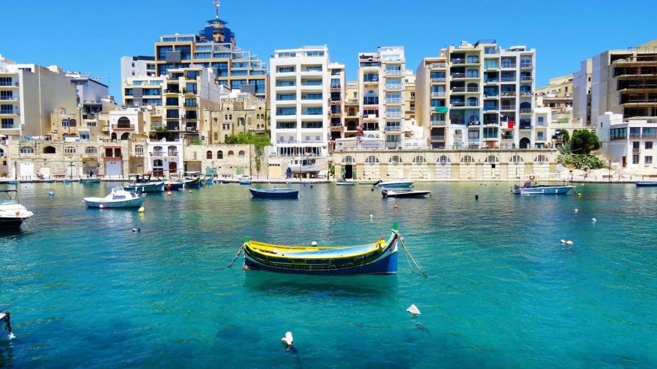Modern 1Br Maisonette Steps From The Promenade Sliema Esterno foto